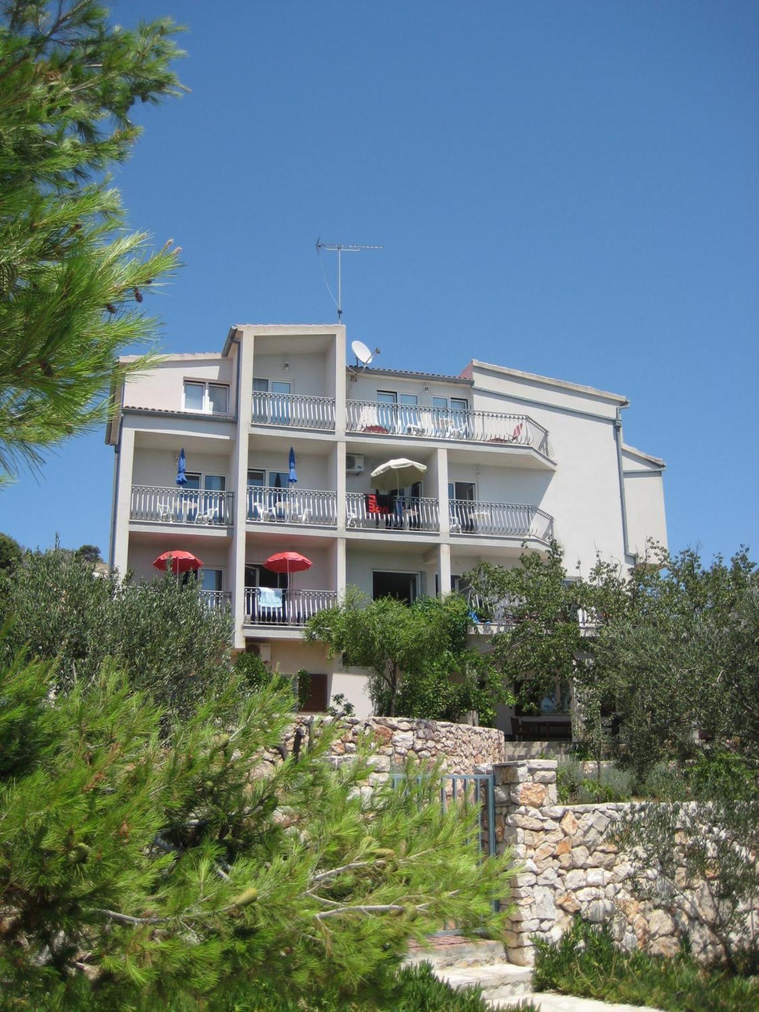 Apartments Pralija Mile Zaboric Buitenkant foto